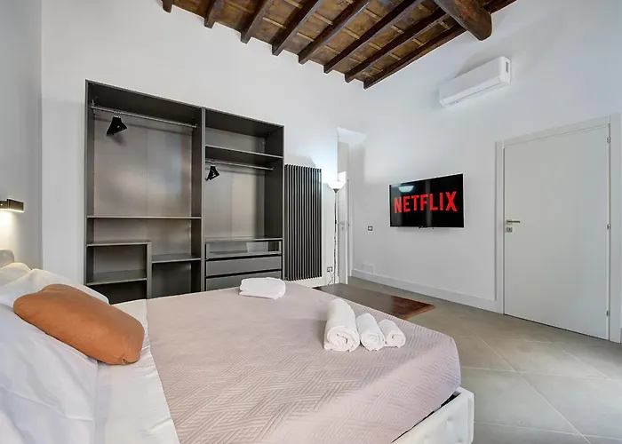 Domus Capitolina Campo De' Fiori Connected Homes With Private Patio *