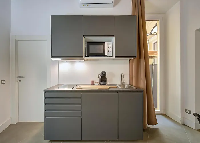 Apartamento Domus Capitolina Campo De' Fiori Connected Homes With Private Patio *