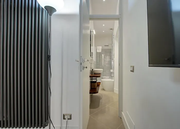 Apartment Domus Capitolina Campo De' Fiori Connected Homes With Private Patio Rom
