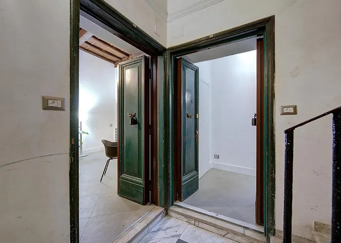 Domus Capitolina Campo De' Fiori Connected Homes With Private Patio Roma